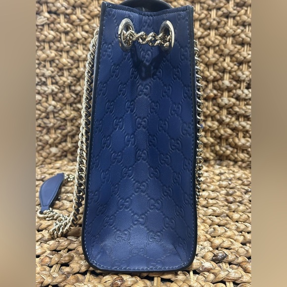 Gucci Emily Guccisima Tassel Bag - Picture 4 of 11